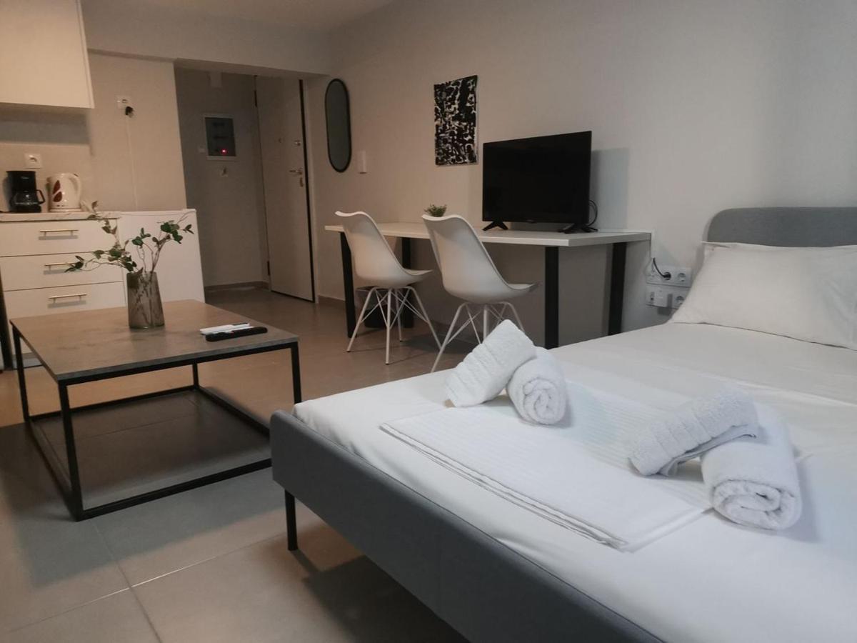 New Cozy Studio In Aigaleo Apartment Athena Bagian luar foto
