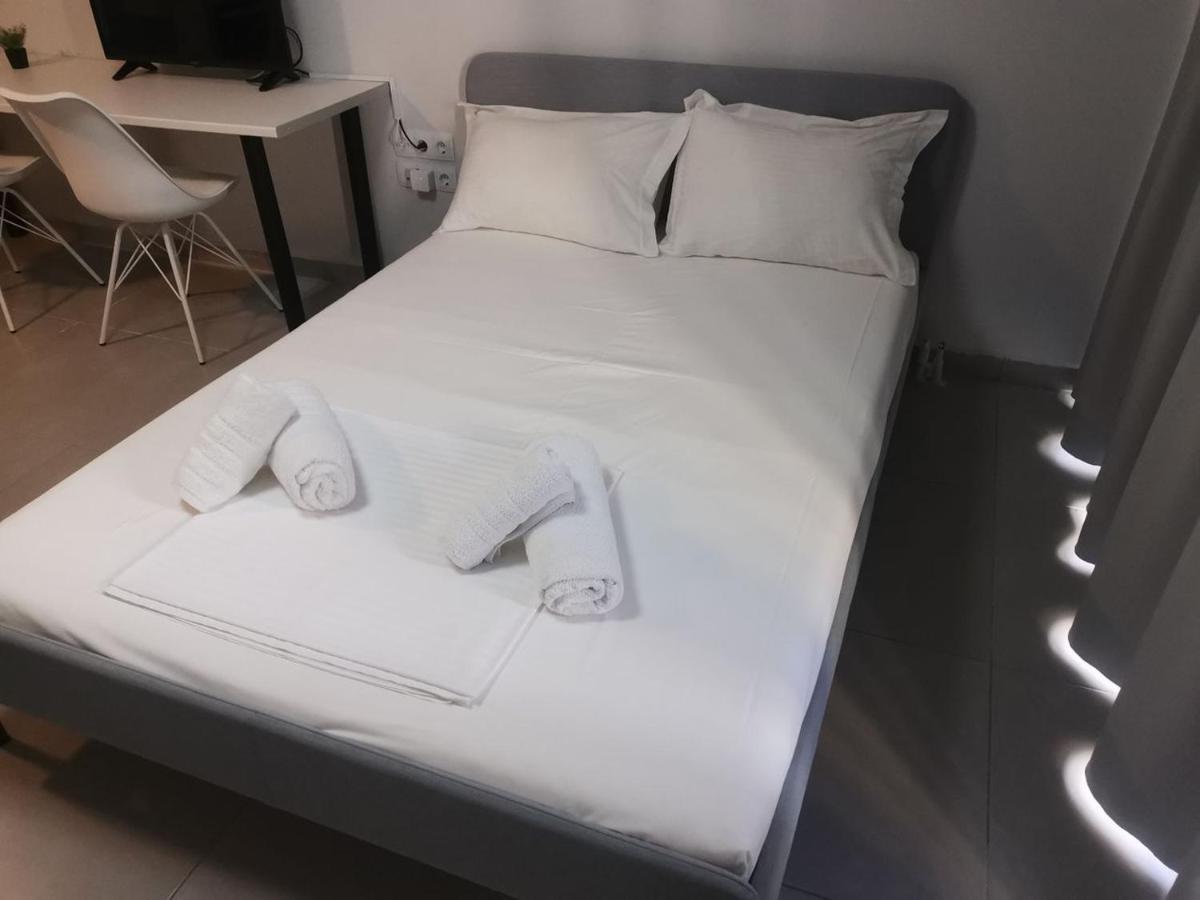 New Cozy Studio In Aigaleo Apartment Athena Bagian luar foto